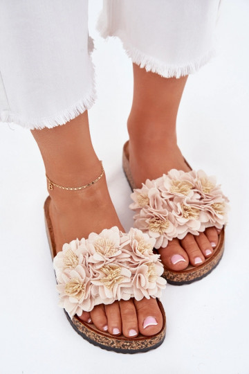 Pantofole color sabbia su suola di sughero con motivi floreali decorativi Seleneza 2
