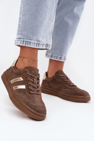 Scarpe modello sneakers Femminile dalla pelle scamosciata con una piattaforma colore marrone Sylviona 2