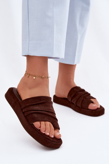 Pantofole da donna marroni con rouches Gelmira 2