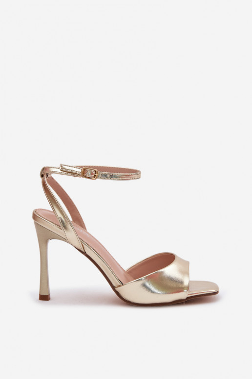 Sandali da donna dorati con tacchi sottili in ecopelle Olissey