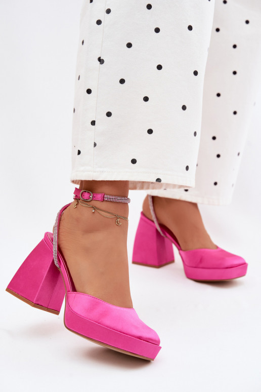 Sandali rosa su tacchi robusti con borchie scintillanti Seraphina