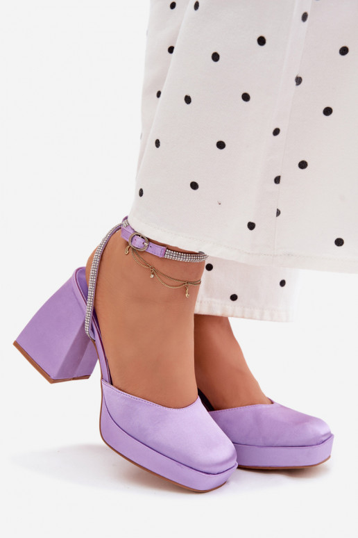 Sandali viola su tacchi robusti con borchie scintillanti Seraphina
