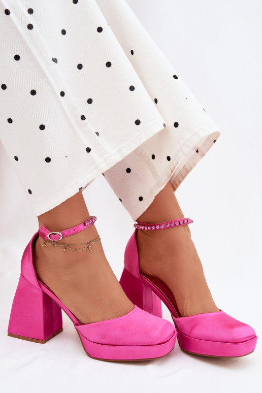 Sandali rosa con tacco e finitura in satin Calistae