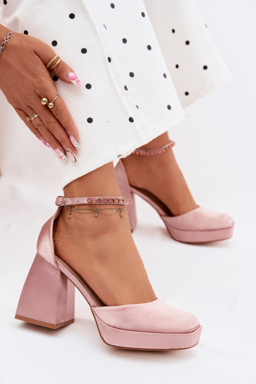 sandali con i tacchiSatynoAym INykończeniem Szampańskie Calistae