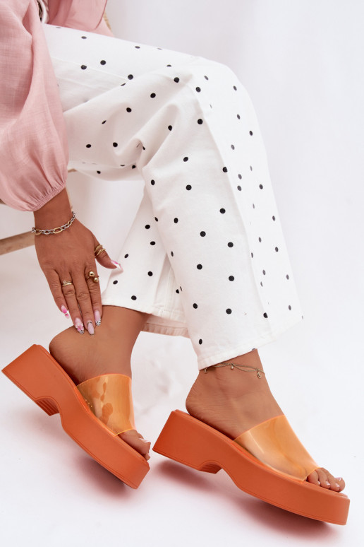 Pantofole da donna con una piattaformaTransparentnym Strisceem colore arancione Selestia