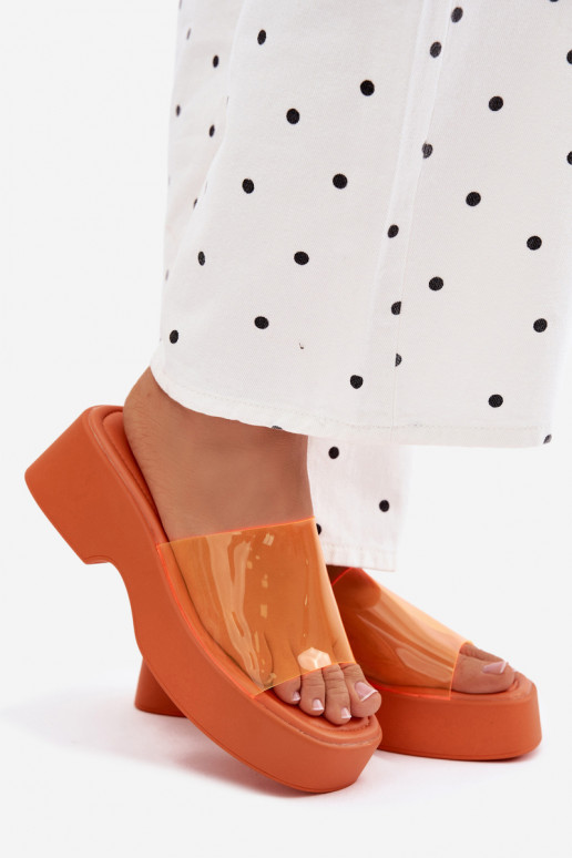 Pantofole da donna con una piattaformaTransparentnym Strisceem colore arancione Selestia