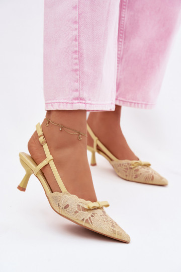 Sandali con lacci Femminile Abilitato obcasie con nastri colore giallo Deveribelle 2