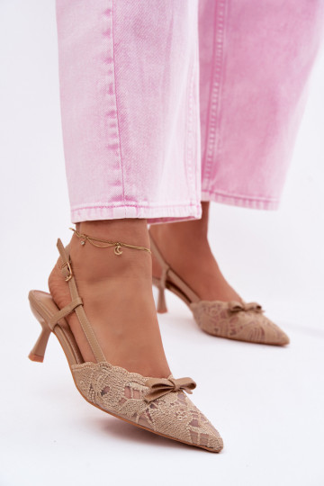 Sandali con lacci Femminile Abilitato obcasie con nastri beige Deveribelle 2