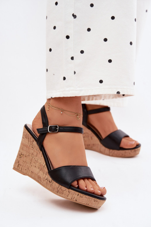 Sandali da donna con una piattaforma colore nero Clarabella