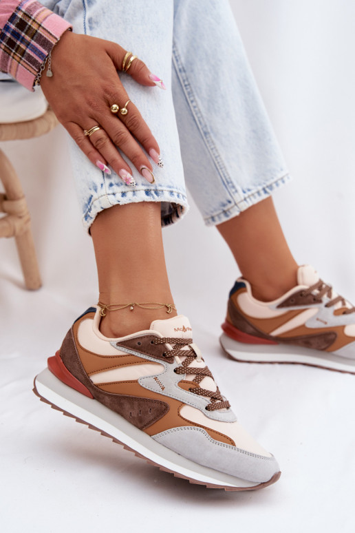 Scarpe modello sneakers Femminile dalla pelle scamosciata McArthur MA253IN colore marrone