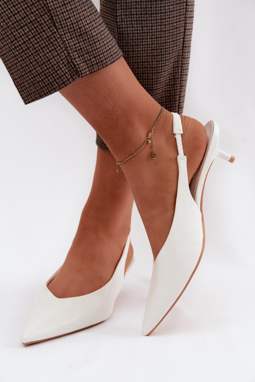 Sandali laccati da donnaImitacji Skóry con i tacchi Colore bianco Averelle