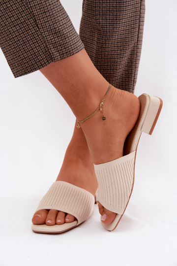  Pantofole da donna con tacchi larghi colore avorio Belissea 2