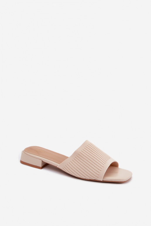 Pantofole da donna color avorio con tacco largo Belissea