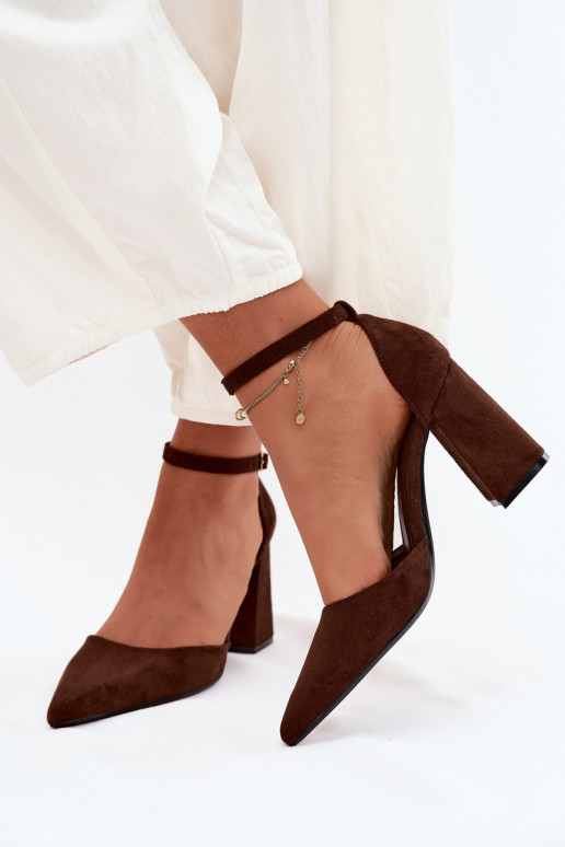 Décolleté in suede sintetico color Czekolado Selvra