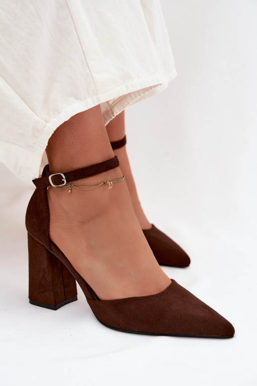 Décolleté in suede sintetico color Czekolado Selvra
