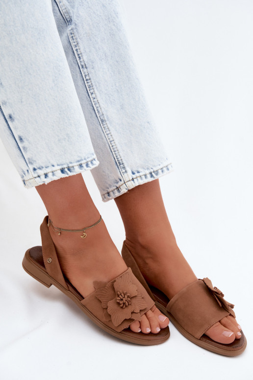 Sandali in suede con tacco largo e fiori decorativi Zazoo 407471 in marrone