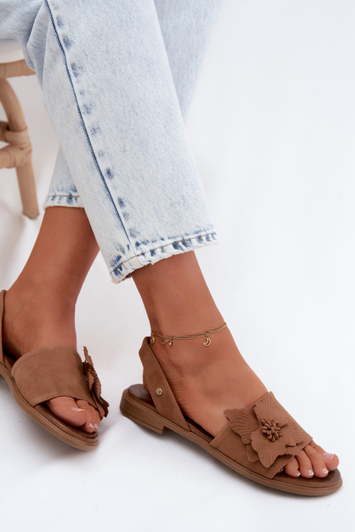 Pelle Sandali in camoscio con tacchi larghi Con decorazioni Un fiore Zazoo 407471 colore marrone