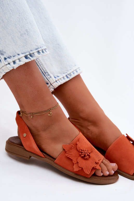 Sandali in suede con tacco largo e fiori decorativi Zazoo 407471 in arancione