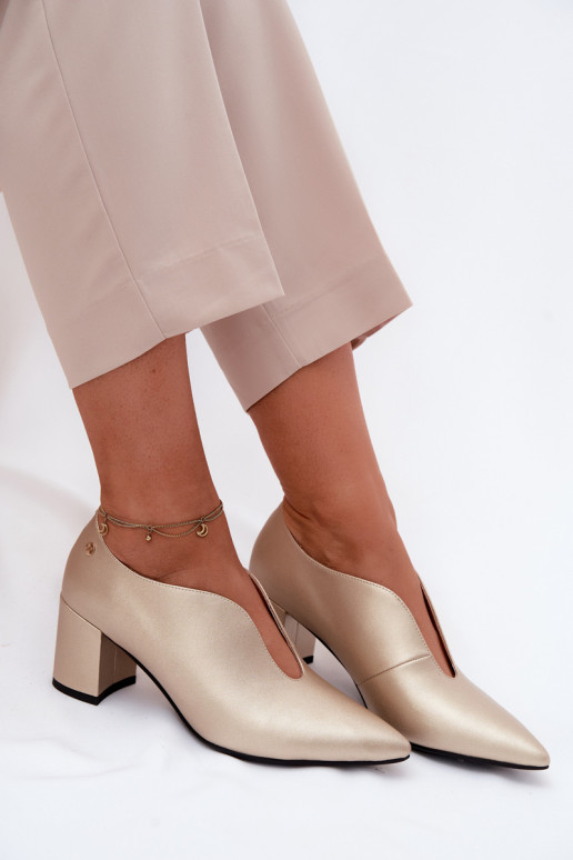 Pelle scarpe Femminile con i tacchi Deveciejka K7469-26 colore dorato