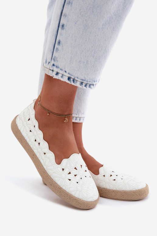 Espadrillas con elementi traforati con fiori Colore bianco Merivelle