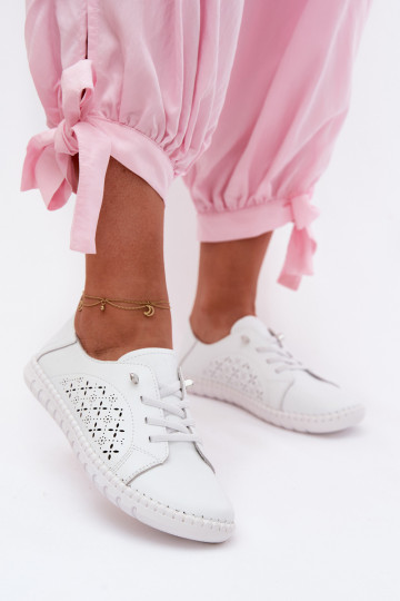 Scarpe con elementi traforati in pelle naturale di colore bianco Flaria 2