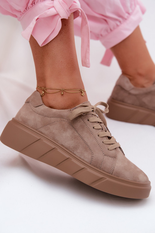 Pelle dalla pelle scamosciata Scarpe modello sneakers Femminile con una piattaforma beige Danida