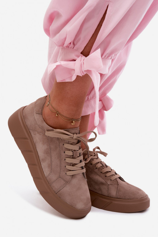 Pelle dalla pelle scamosciata Scarpe modello sneakers Femminile con una piattaforma beige Danida