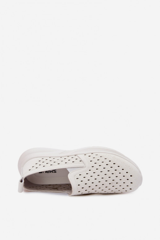 Scarpe slip-on con elementi traforati in pelle sintetica di colore bianco Geressa