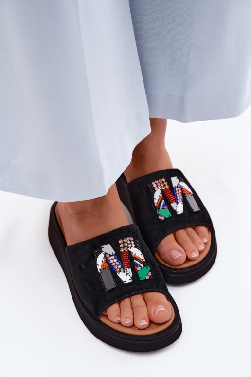 Pelle Pantofole da donna in pelle scamosciata con ornamenti con una piattaforma Vinceza 66942 colore nero