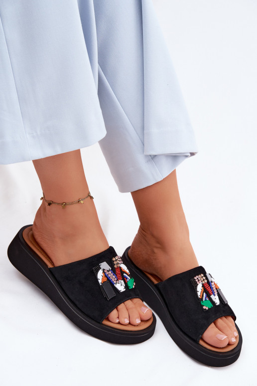 Pelle Pantofole da donna in pelle scamosciata con ornamenti con una piattaforma Vinceza 66942 colore nero