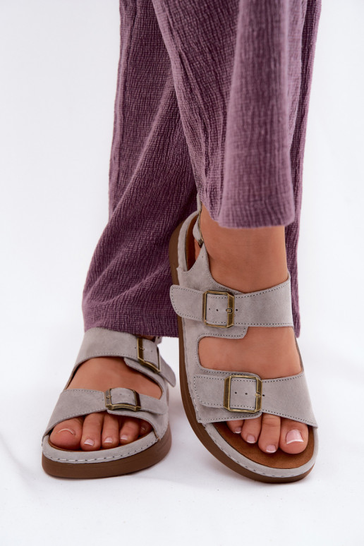 Sandali da donna in suede sintetico grigi con fibbie Vinceza 79620