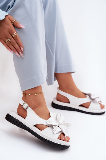 Sandali da donna Femminile Con decorazioni con fioriem Vinceza 66917 Colore bianco 2