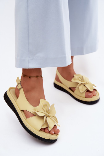 Sandali da donna Femminile Con decorazioni con fioriem Vinceza 66917 colore giallo 2