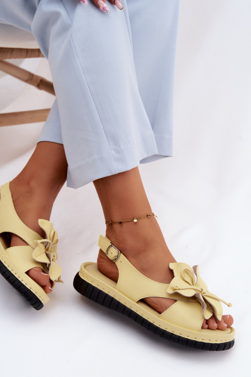 Sandali da donna Femminile Con decorazioni con fioriem Vinceza 66917 colore giallo