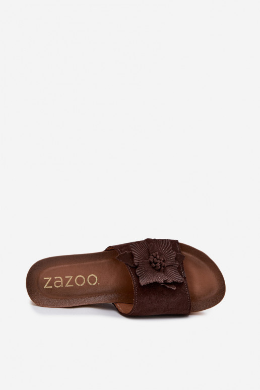 Pantofole in suede color cioccolato Zazoo 40312 con piattaforma e ornamenti floreali decorativi