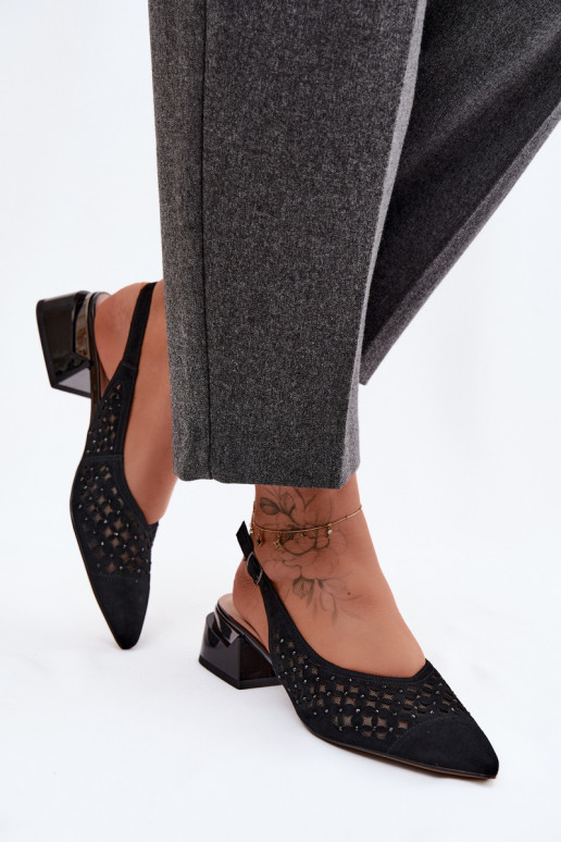 Sandali in suede neri con elementi traforati e rete Klocke D&A