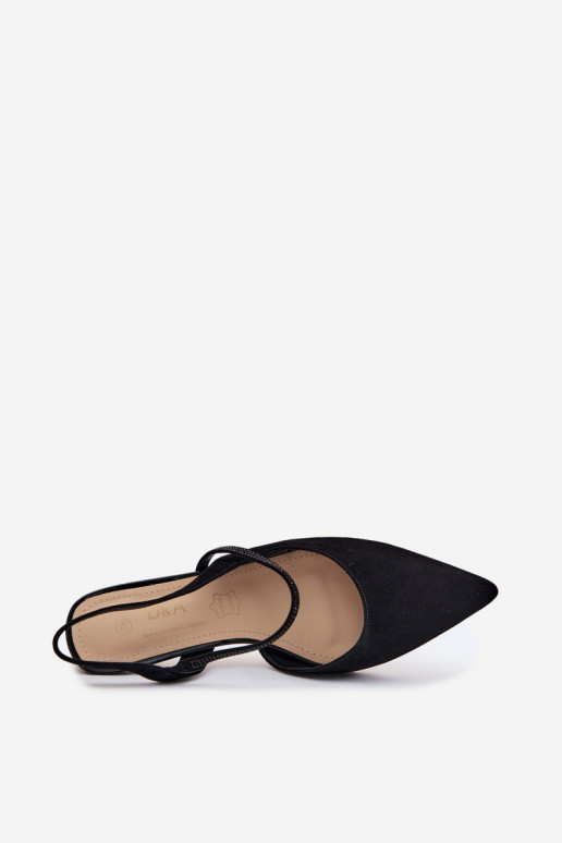 Décolleté in suede neri eleganti con cinturini decorativi D&A