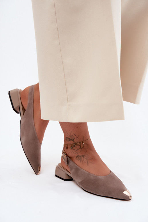 Sandali in suede da donna con tacco basso D&A CR61-3050 sabbia