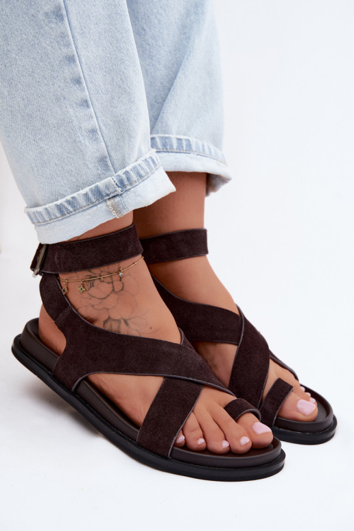 Sandali piatti in suede naturale D&A CR61-3049 cioccolato