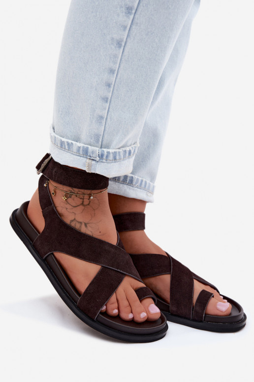 Sandali piatti in suede naturale D&A CR61-3049 cioccolato
