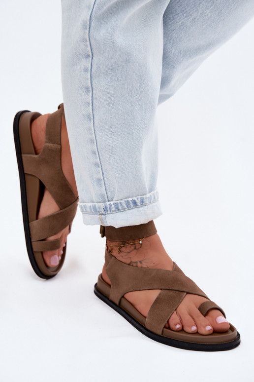 Sandali piatti in suede sintetico color sabbia