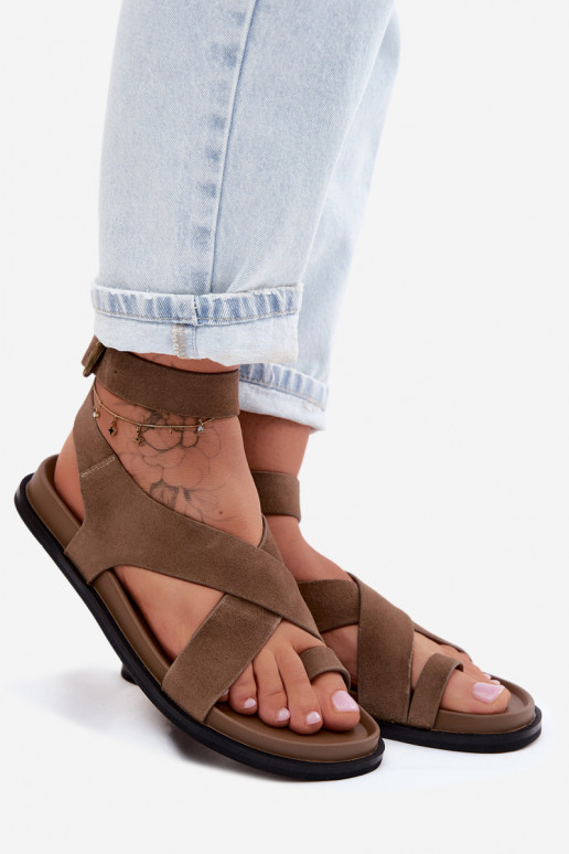 Sandali piatti in suede sintetico color sabbia