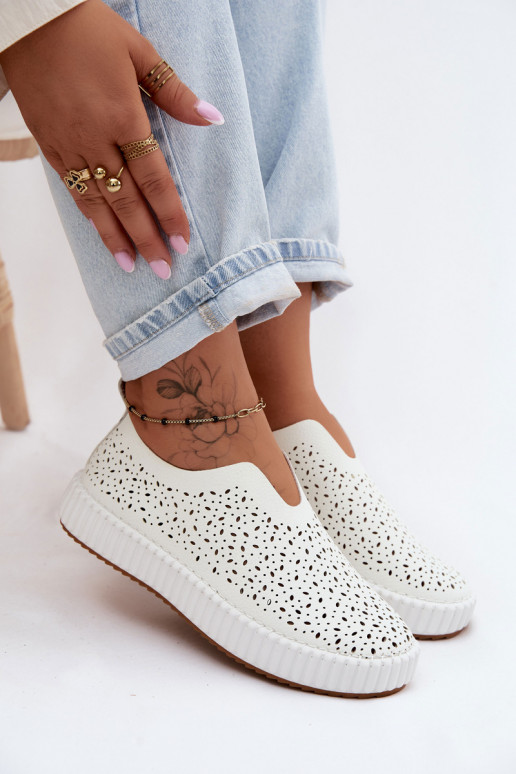 Scarpe slip-on con elementi in pizzo e piattaforma bianche Glamma