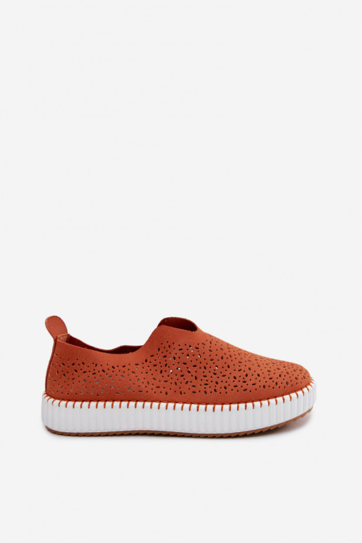 con elementi traforati Un modello convincente scarpe con una piattaforma colore arancione Glamma