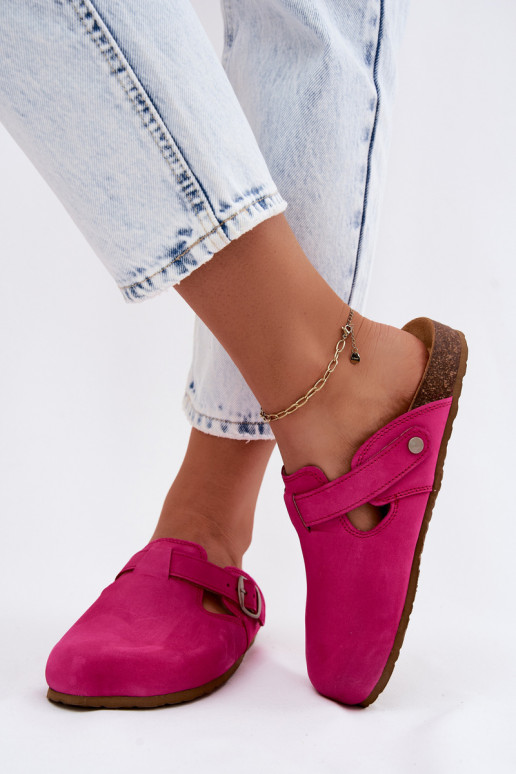 Pantofole in pelle Mule con fibbie di colore rosa di Zazoo