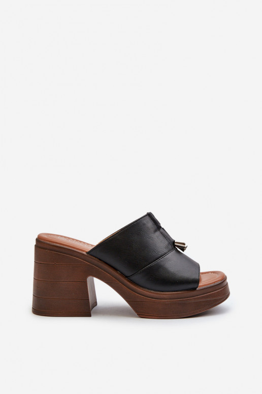 Pantofole da donna in ecopelle con una piattaforma I Klocku colore nero Dafira