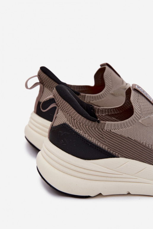 scarpe da ginnastica per uomo  Scarpe modello sneakers Un modello convincente con una piattaforma Kobbo 102421 beige