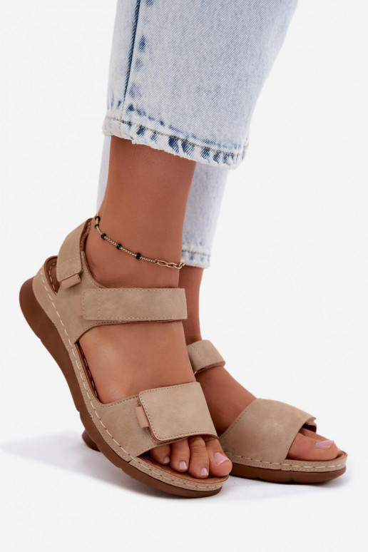 Sandali da donna con una piattaforma beige Linora