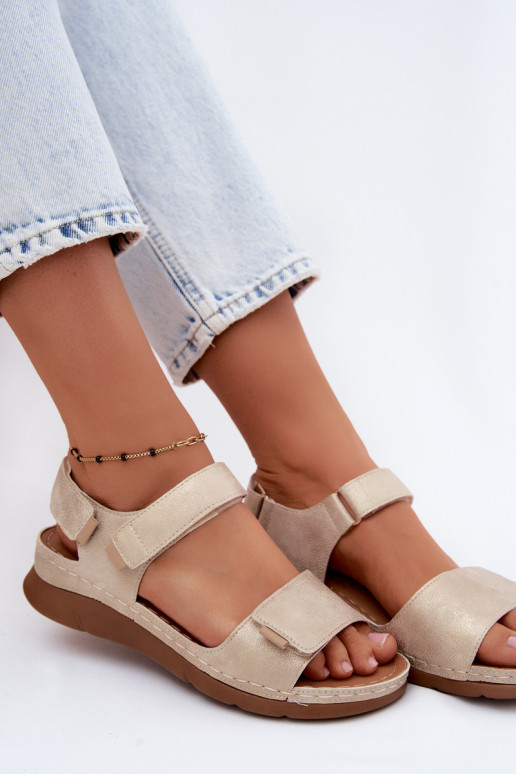 Sandali da donna con una piattaforma colore dorato Linora