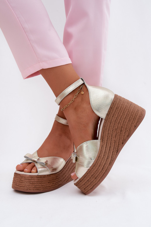Pelle Sandali con plateau colore dorato Ashen